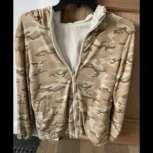 CAMO WINDBREAKER GIRLS